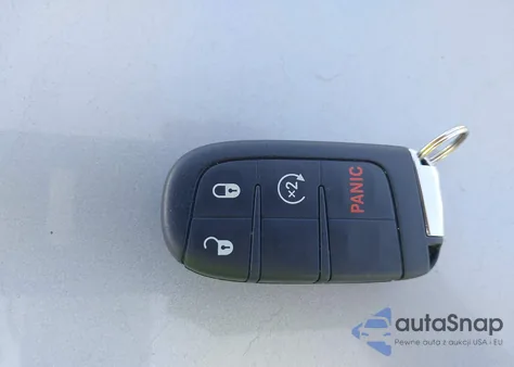 2018 Jeep Compass Latitude 4X4 из США, поврежденный, VIN 3C4NJDBBXJT417493